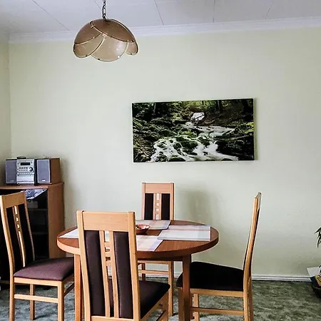 Ruhig Gelegene In Idyllischer Umgebung - Entspannung Garantiert