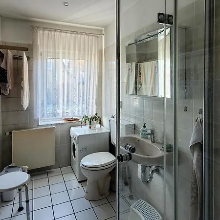 Ruhig Gelegene In Idyllischer Umgebung - Entspannung Garantiert Apartment *