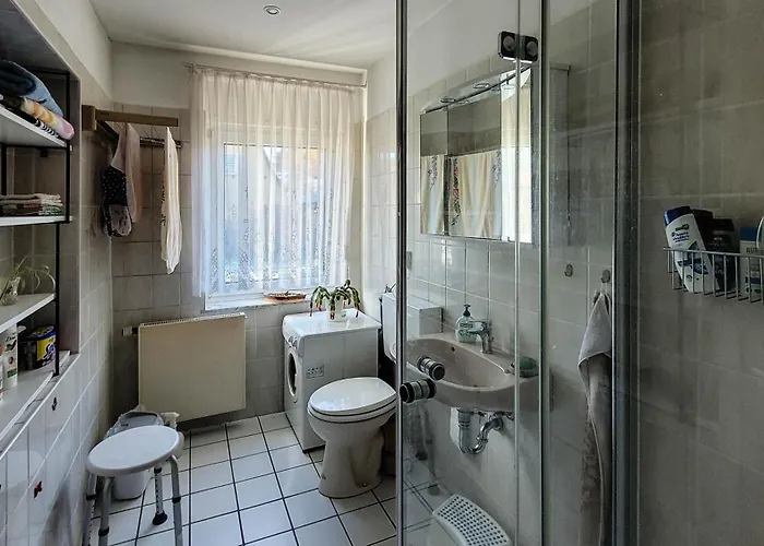 Ruhig Gelegene In Idyllischer Umgebung - Entspannung Garantiert Apartment *